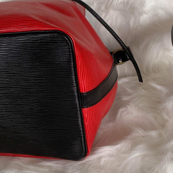 Authentic LOUIS VUITTON NOE RED EPI LEATHER HANDBAG - Picture 7 of 13